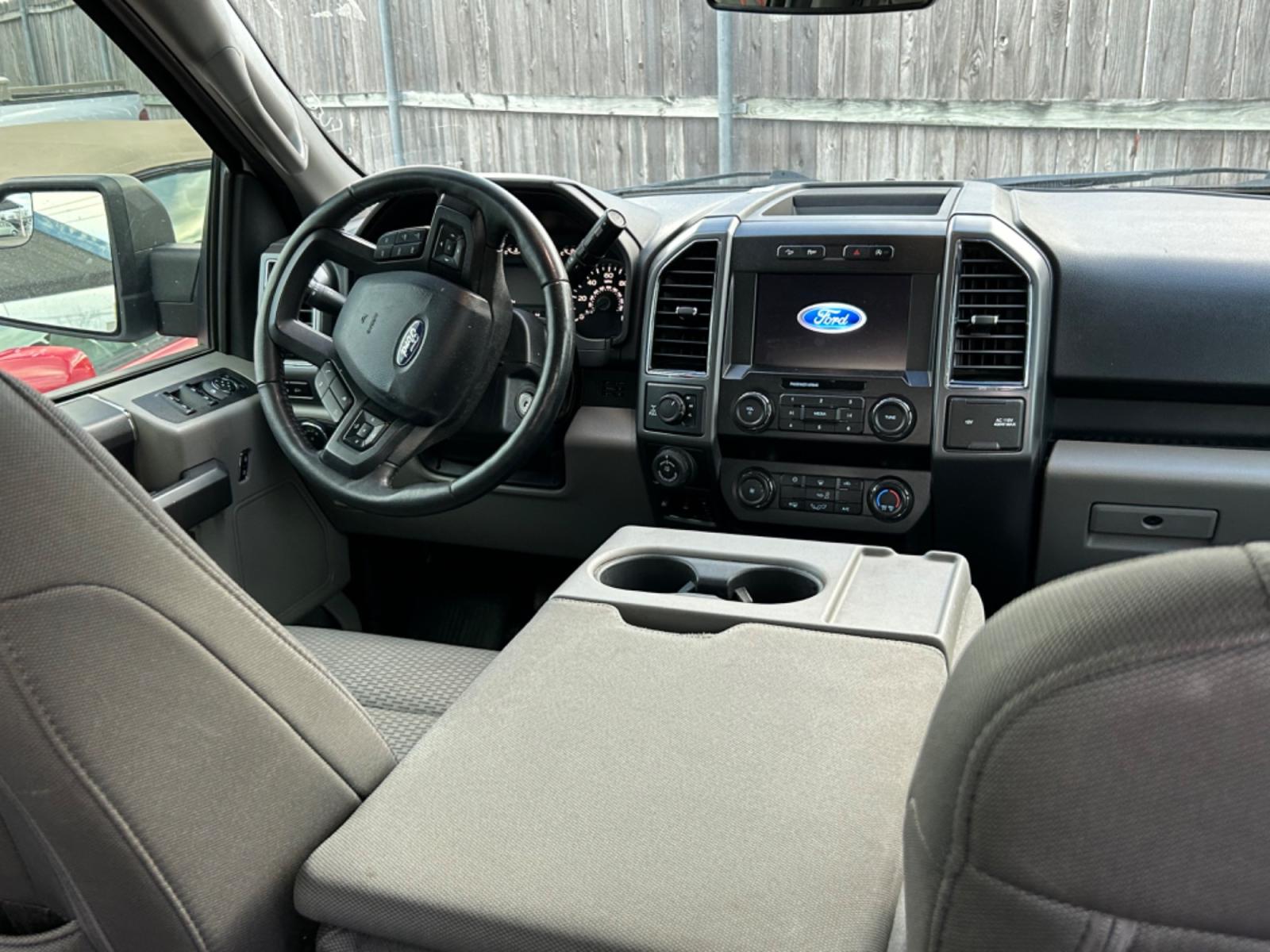 2019 White Ford F-150 (1FTEW1E57KK) , located at 1687 Business 35 S, New Braunfels, TX, 78130, (830) 625-7159, 29.655487, -98.051491 - Photo #4